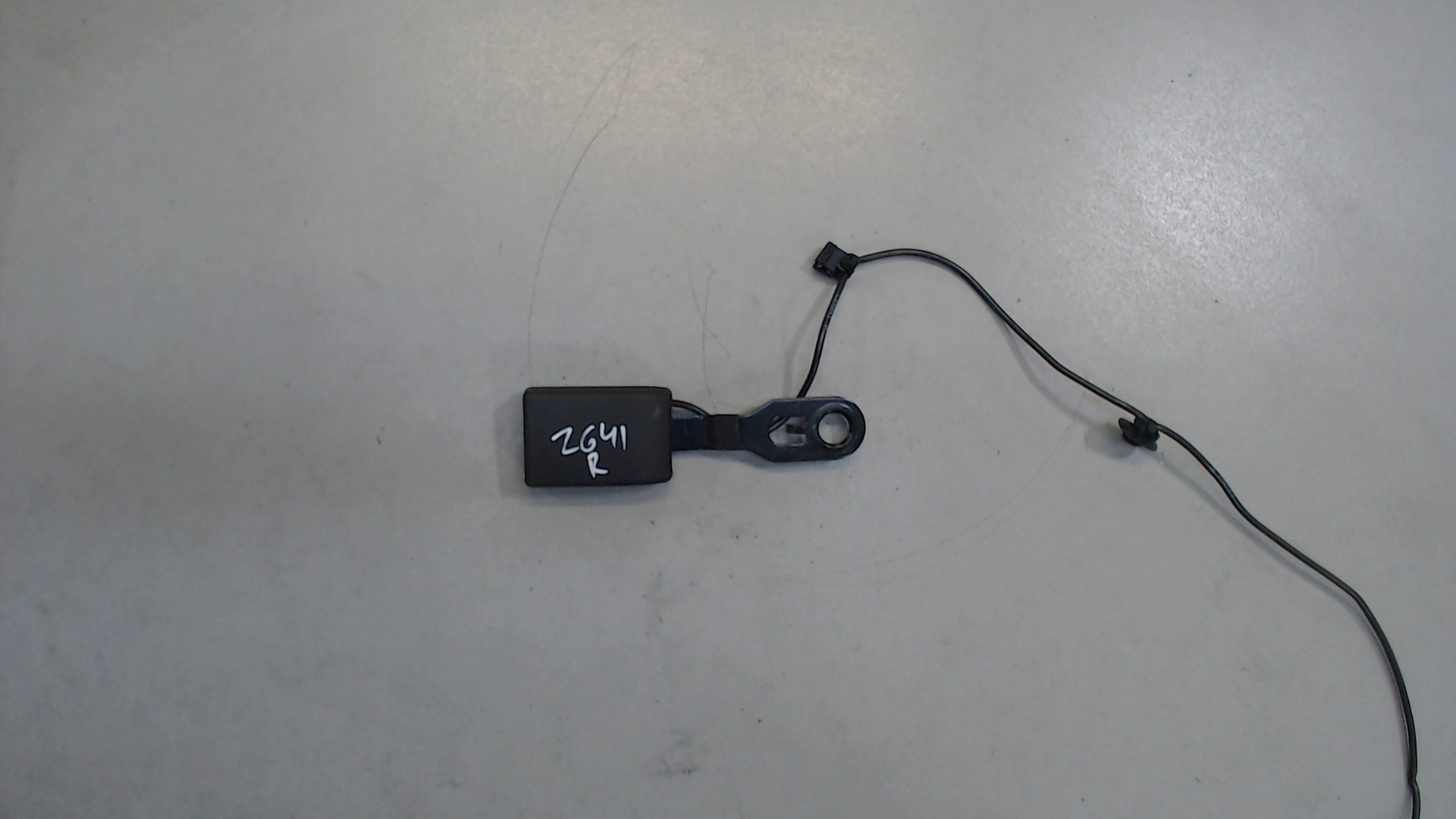 Ответная часть ремня безопасности