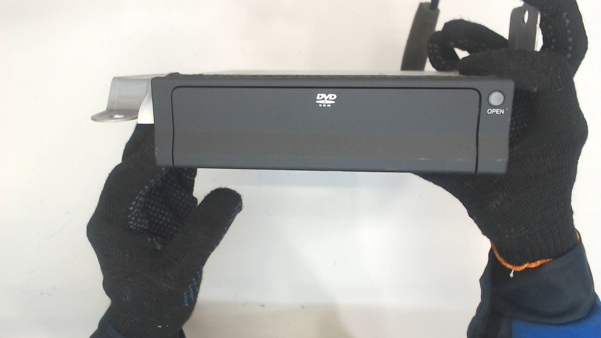 Проигрыватель CD/DVD