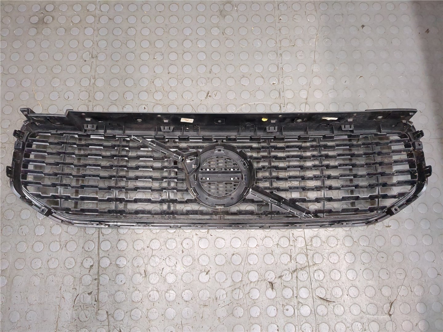 Решетка радиатора