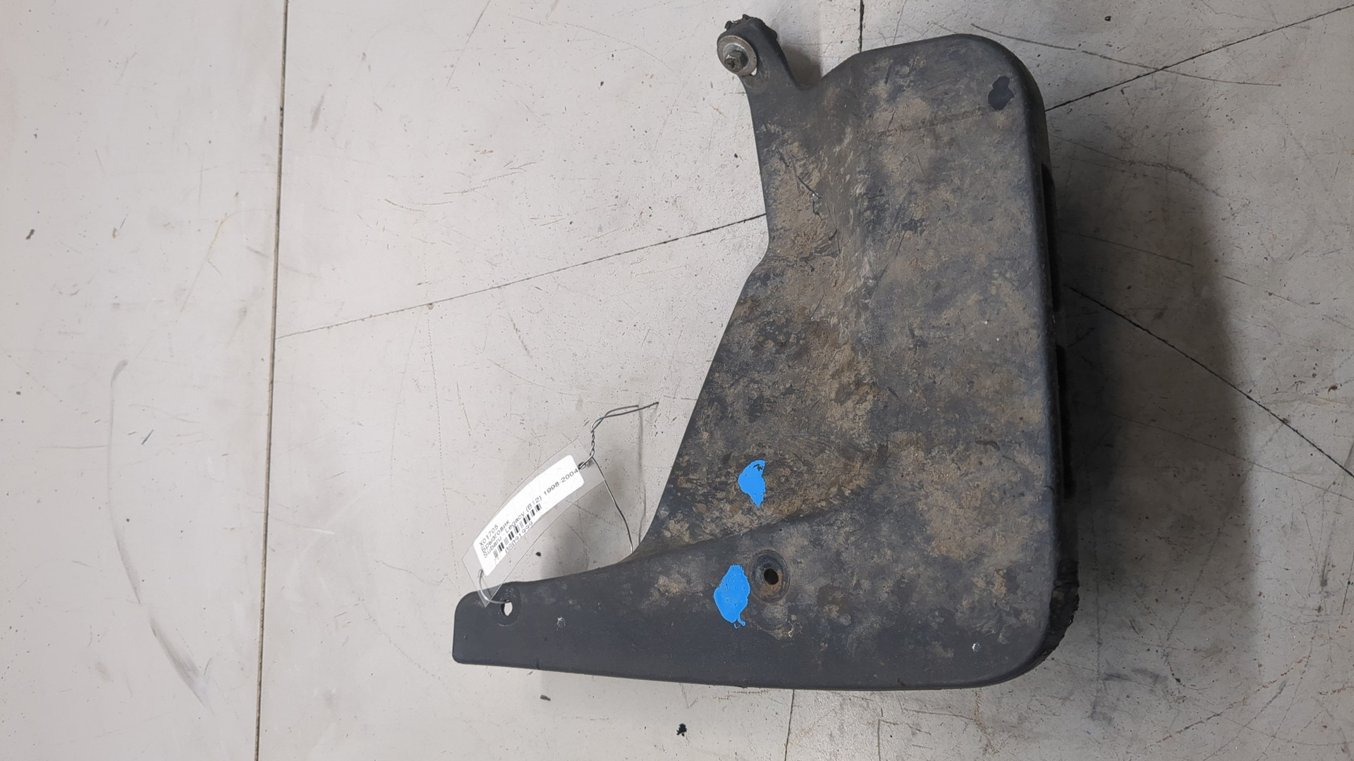 Брызговик задний правый