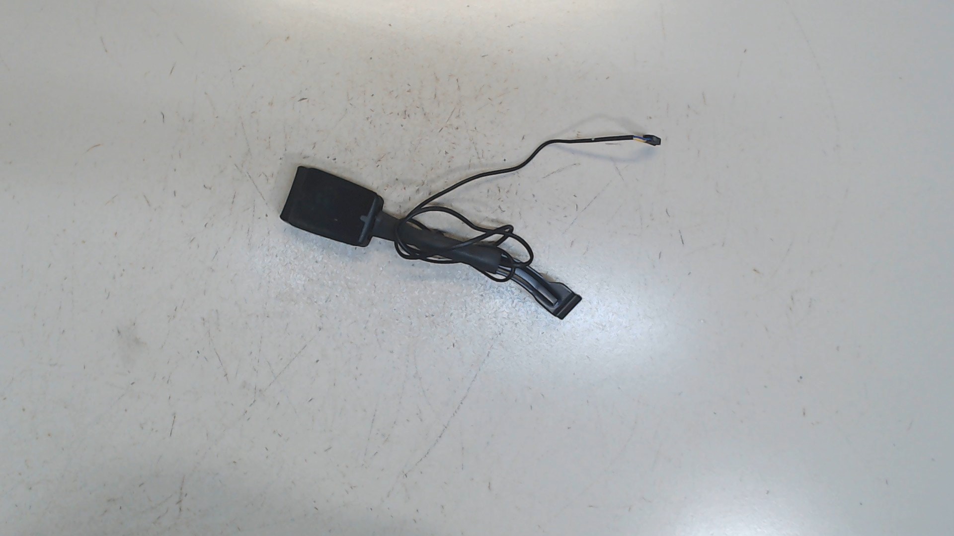 Ответная часть ремня безопасности