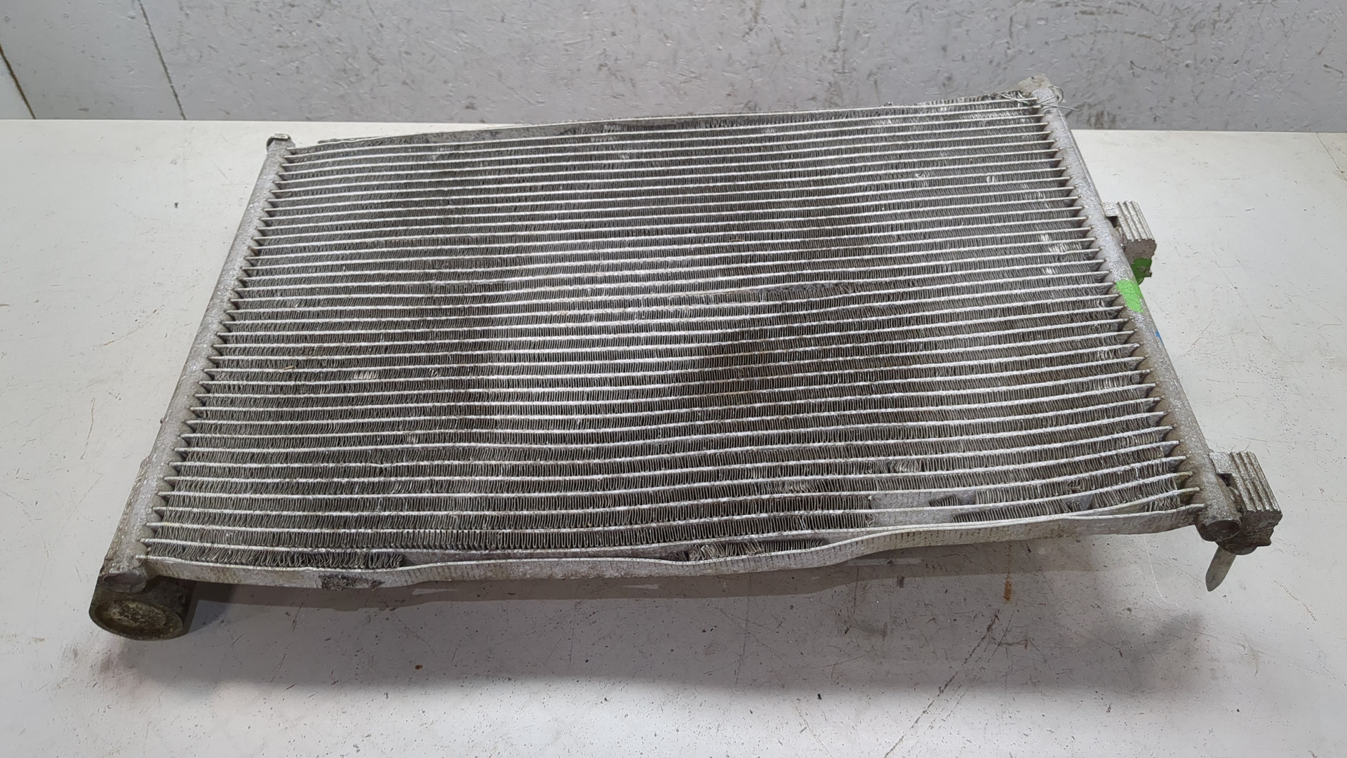 Радиатор кондиционера / конденсер