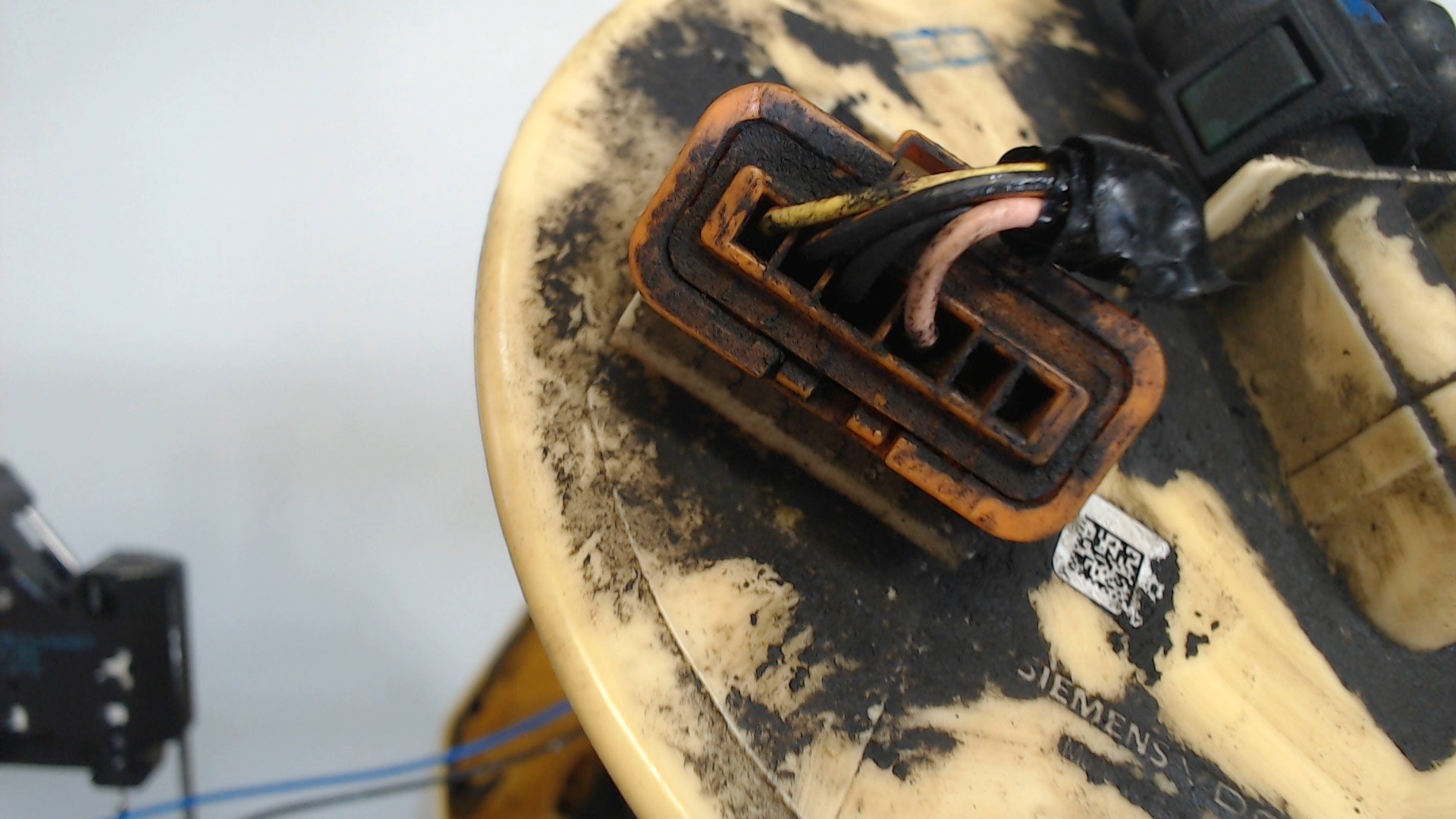 Насос топливный электрический