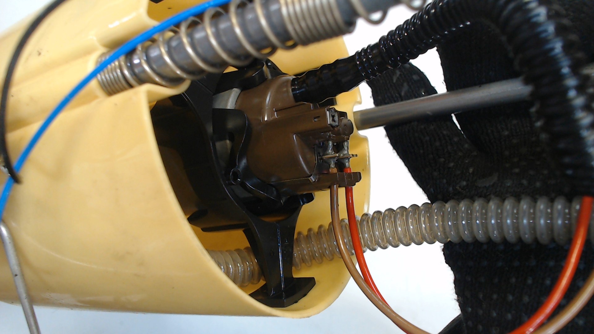 Насос топливный электрический