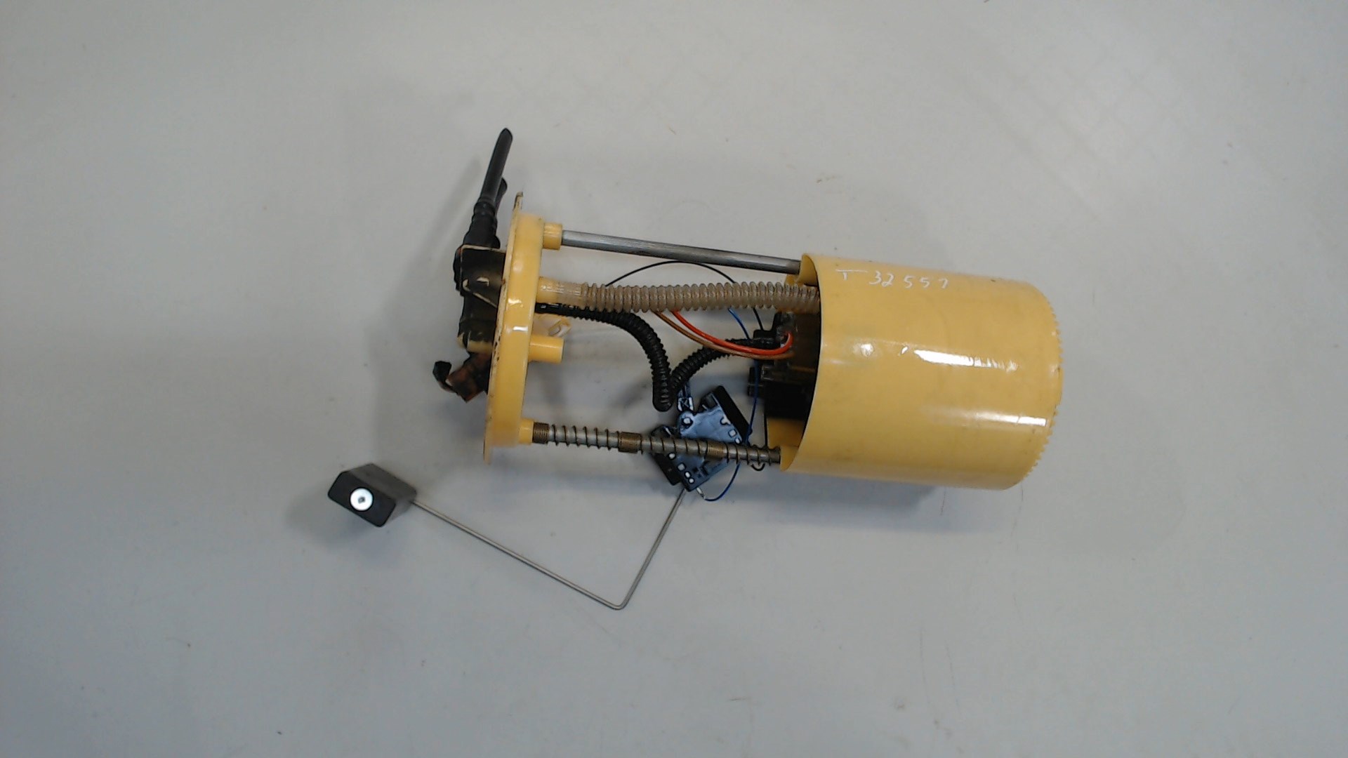 Насос топливный электрический