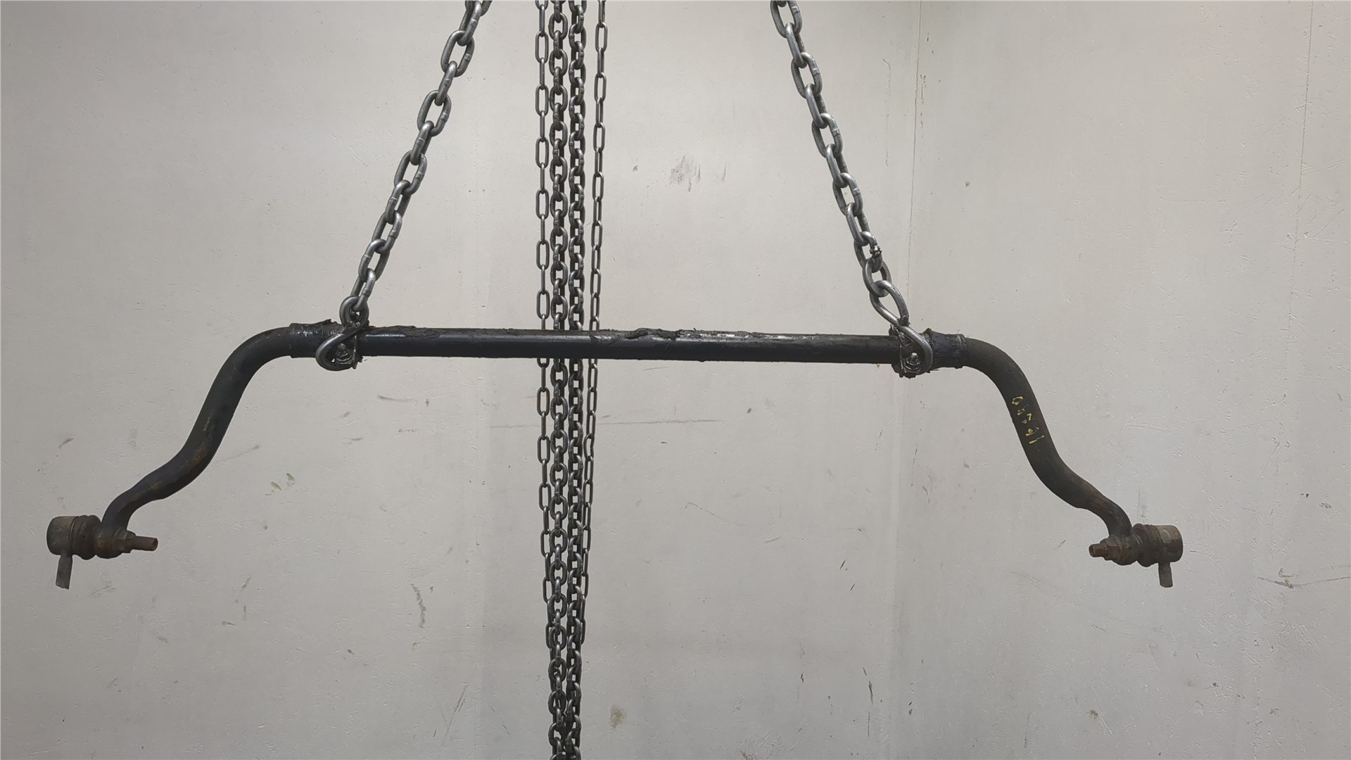 Стабилизатор передний