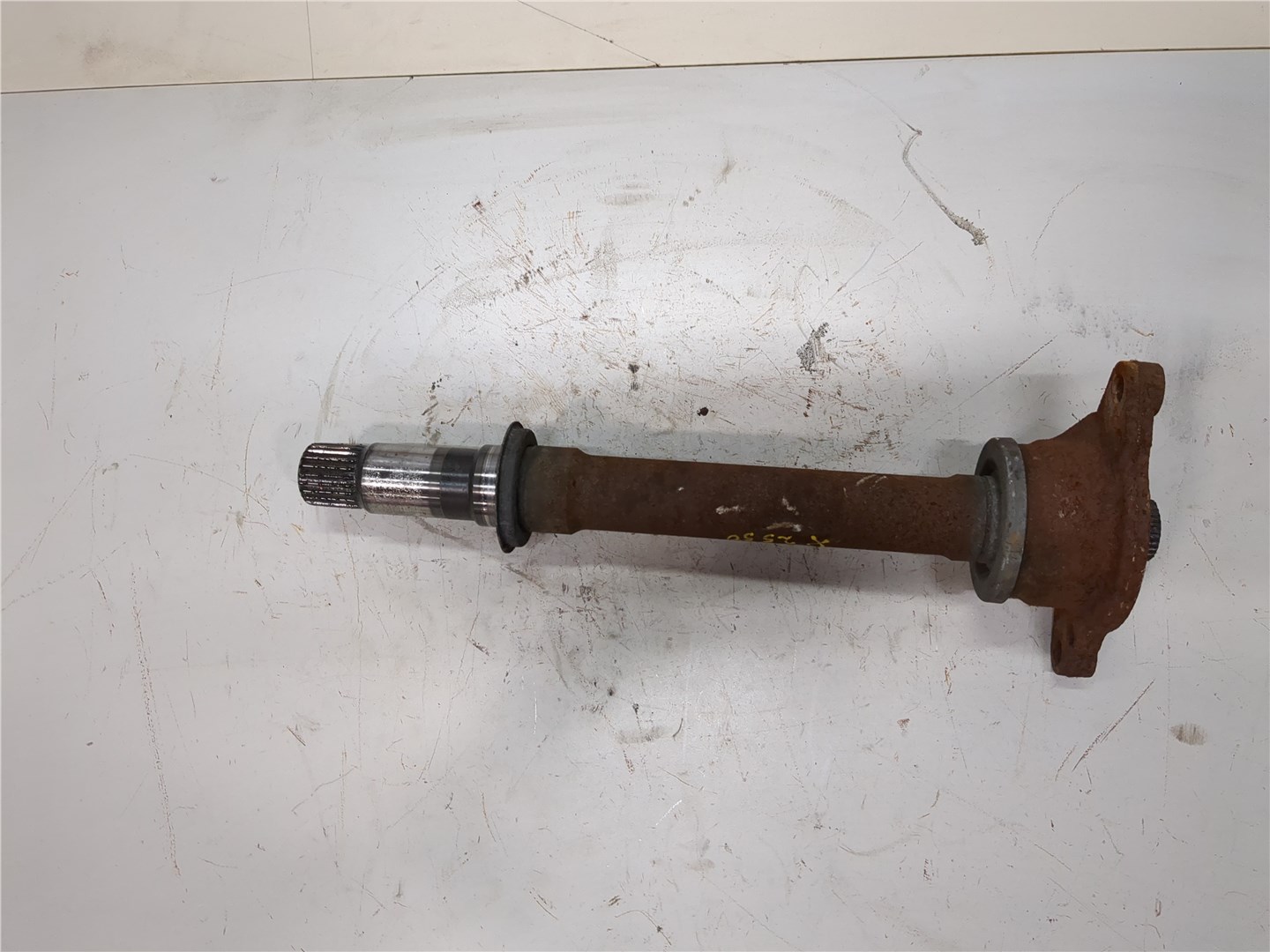 Полуось передняя правая