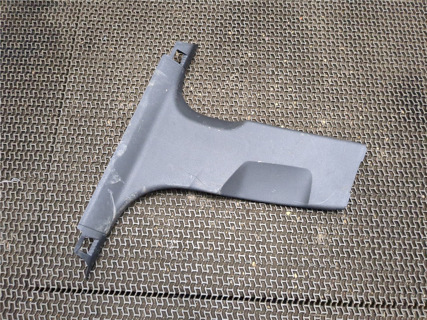 Обшивка стойки