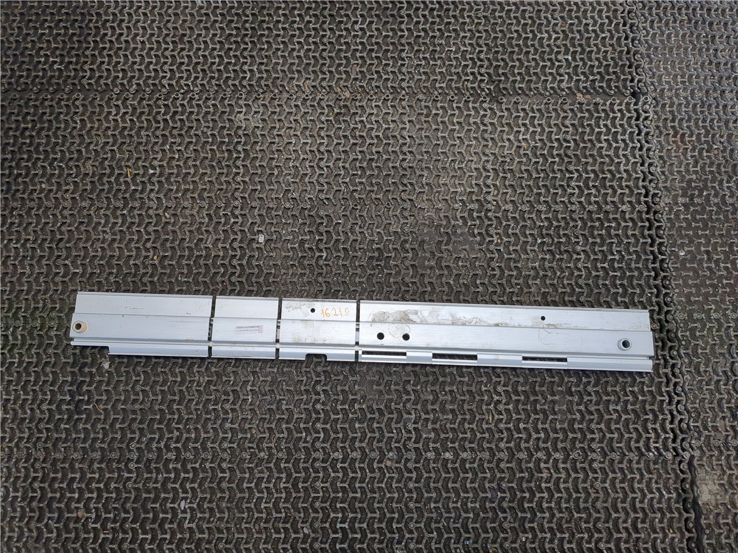 Кронштейн (сопут. товар)