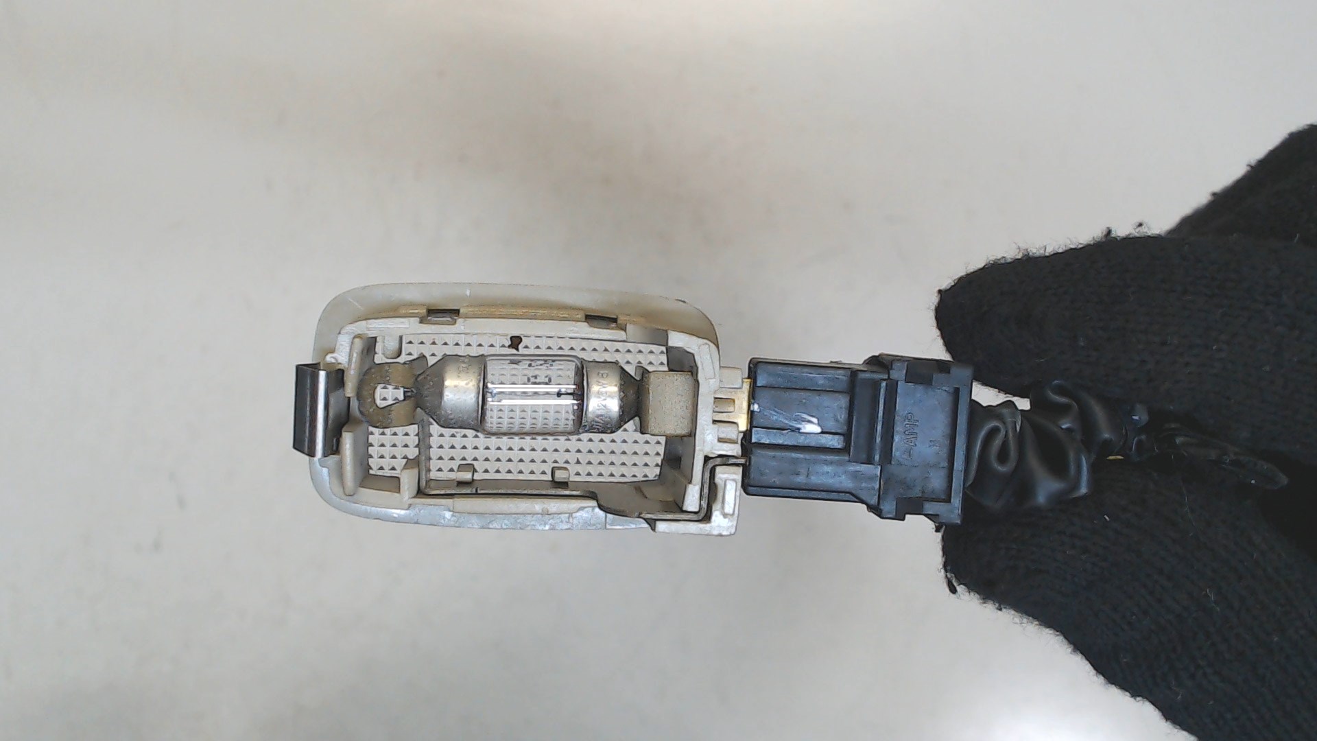 Плафон салонный