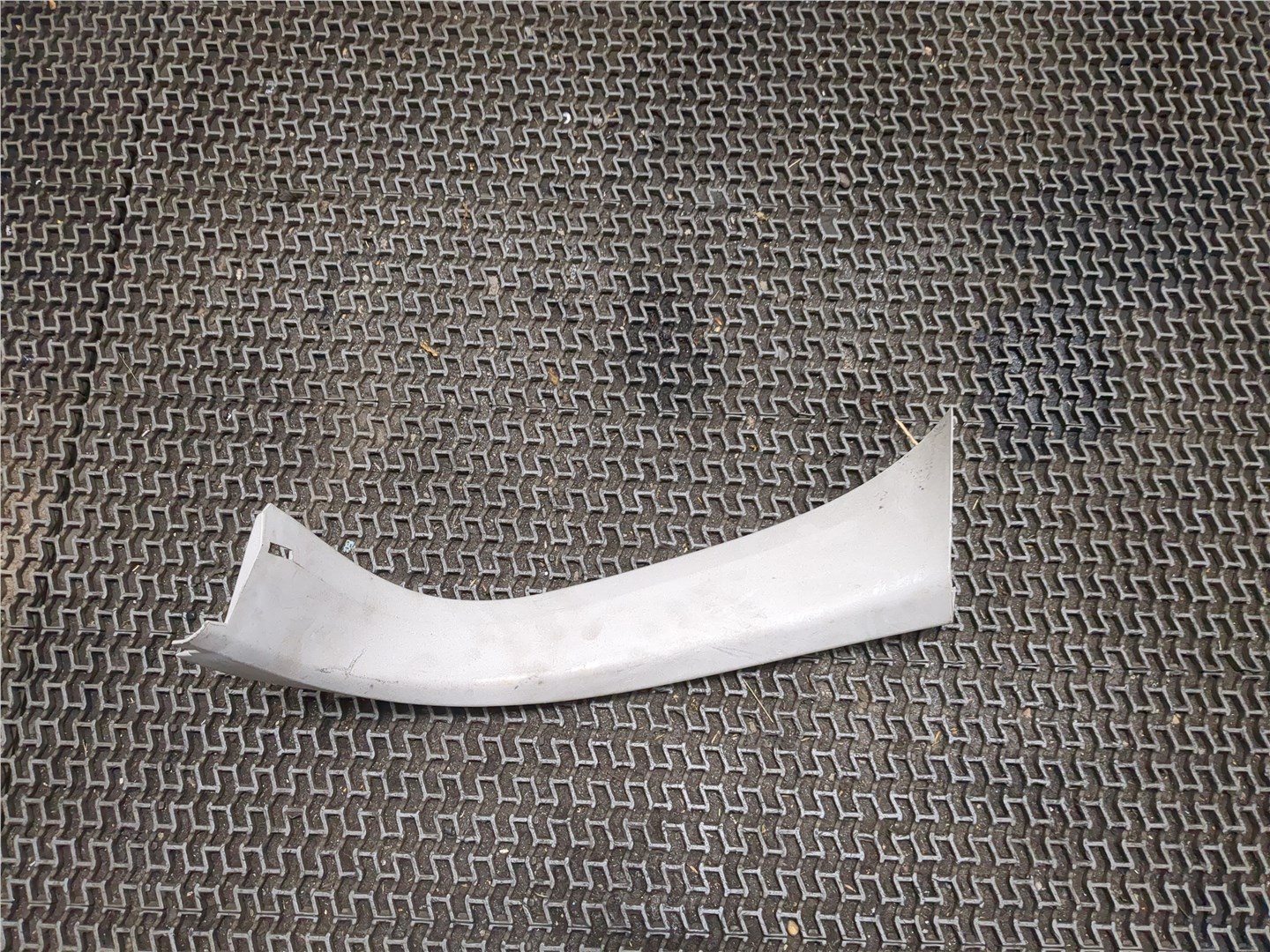 Обшивка стойки