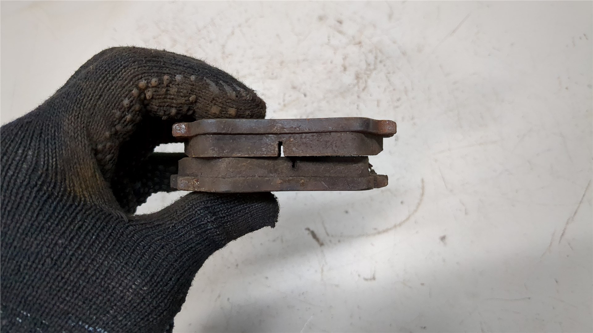 Колодки тормозные задние дисковые к-т