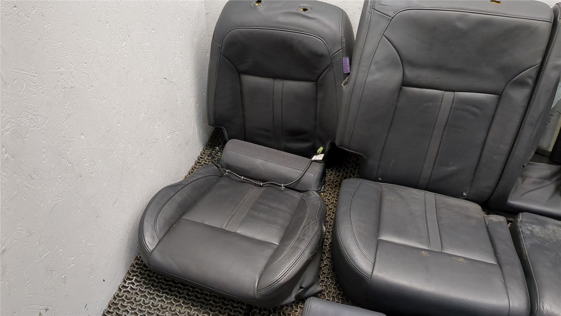 Сиденья комплект