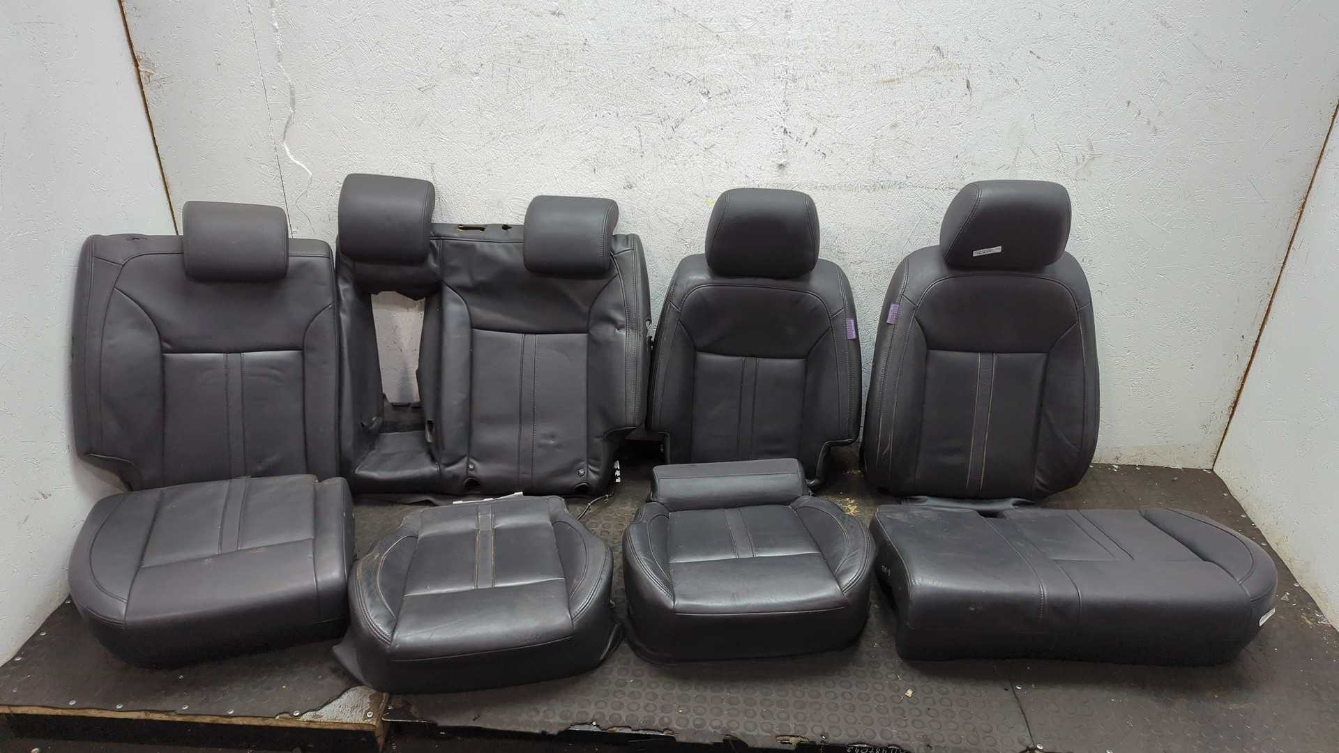 Сиденья комплект