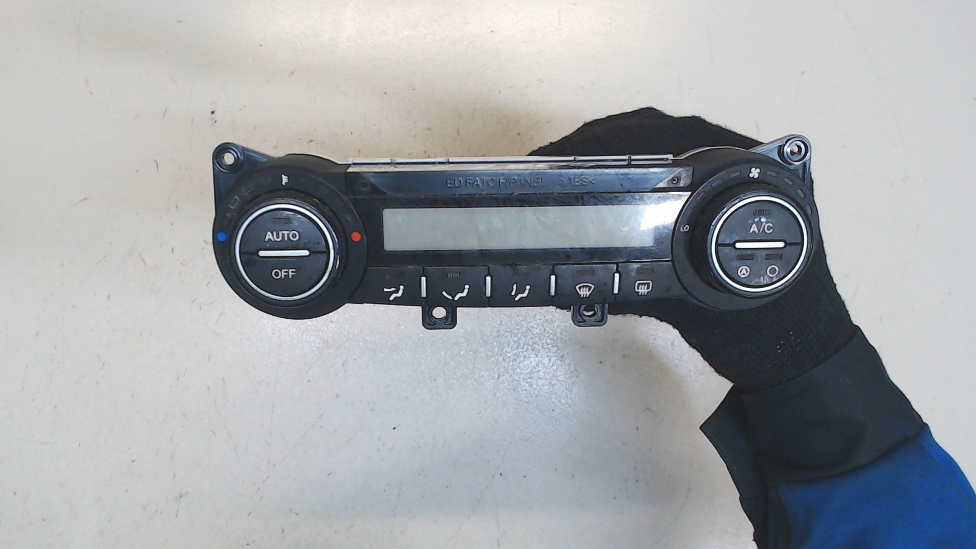 Переключатель отопителя