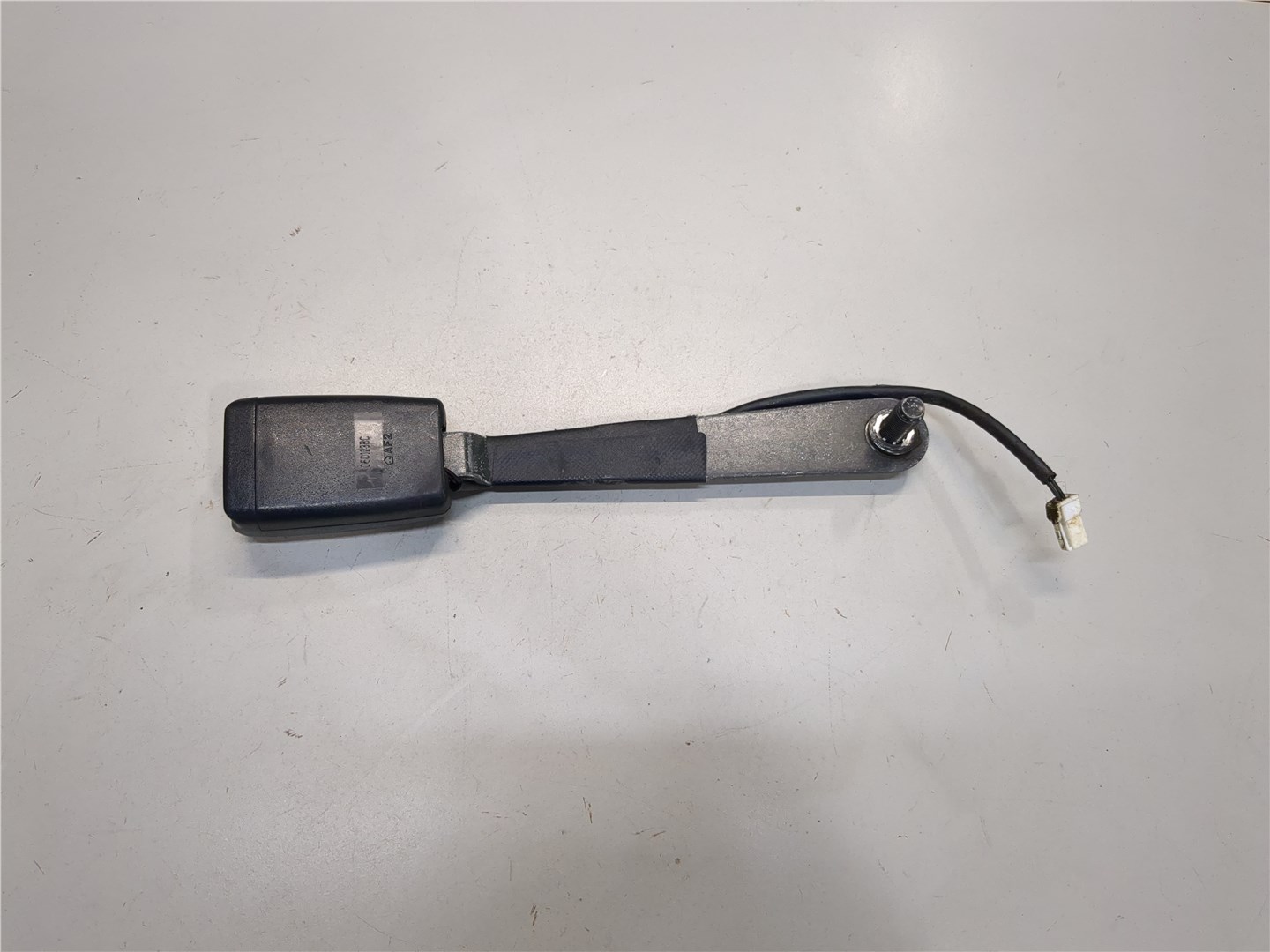 Ответная часть ремня безопасности