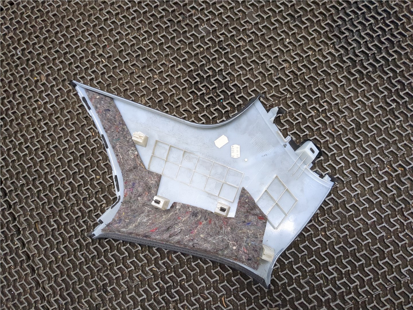 Обшивка стойки