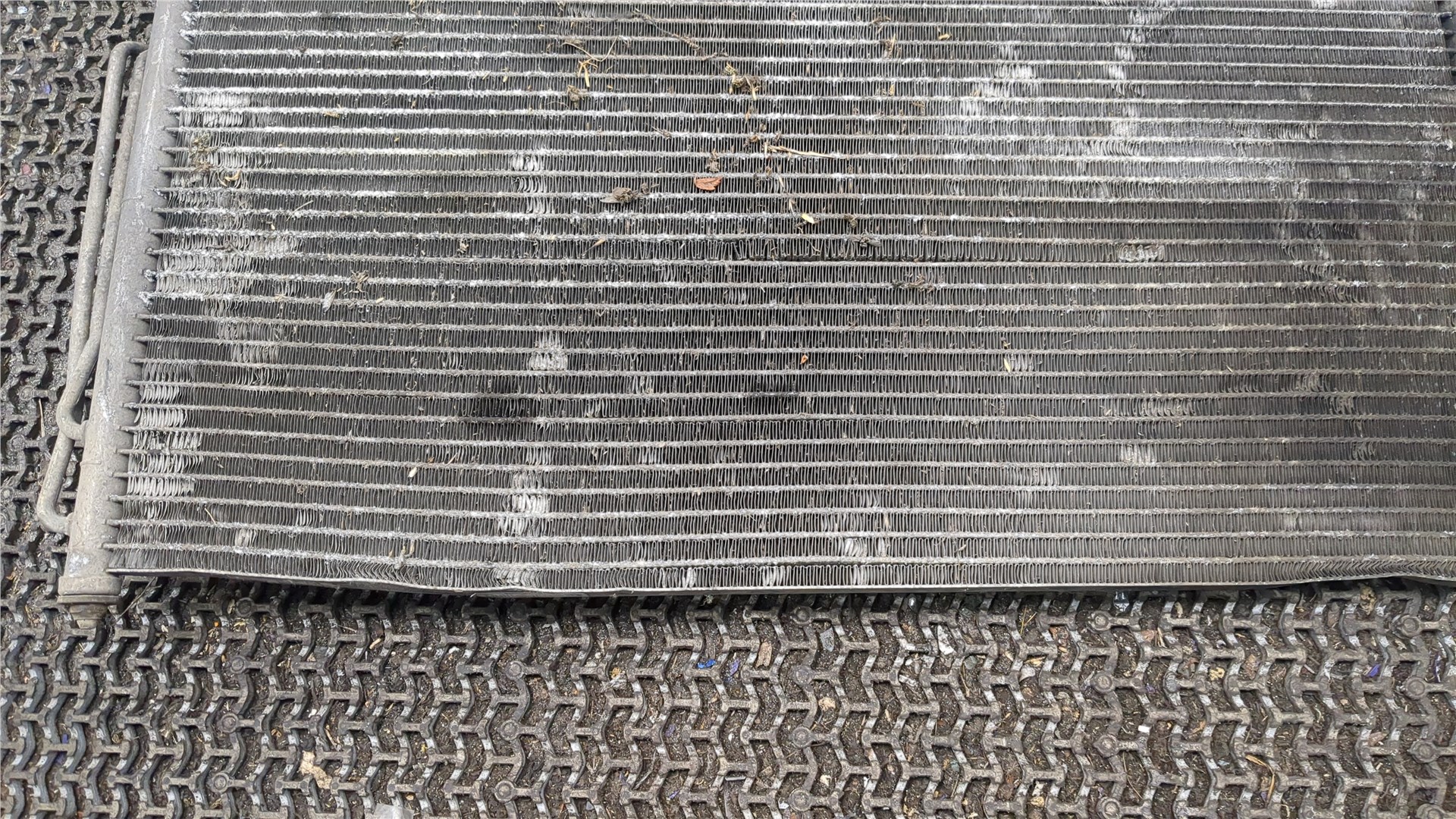 Радиатор кондиционера / конденсер