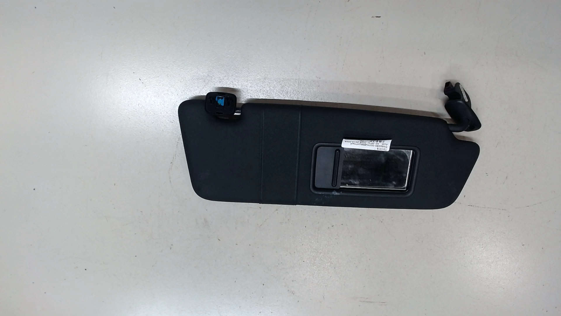 Козырек солнцезащитный