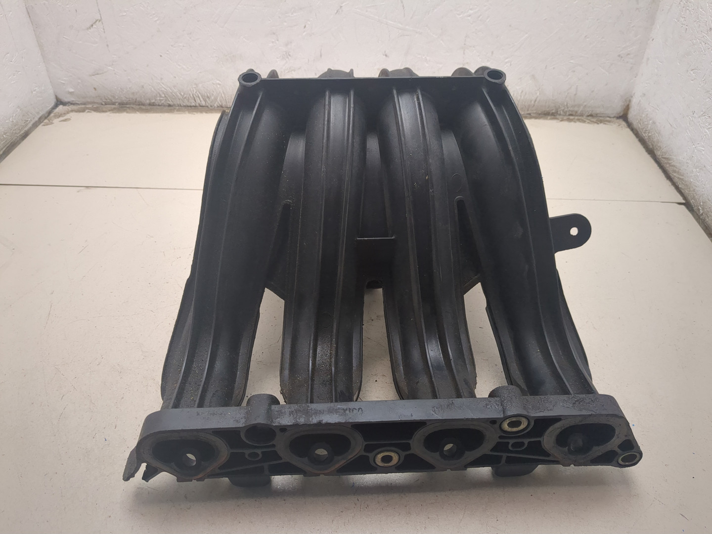 Коллектор впускной