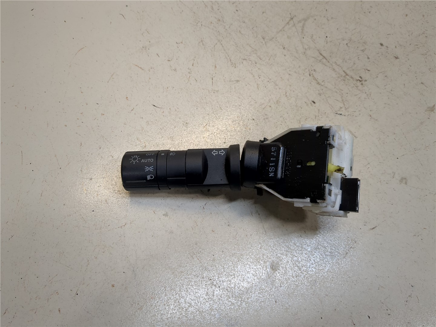 Переключатель поворотов подрулевой