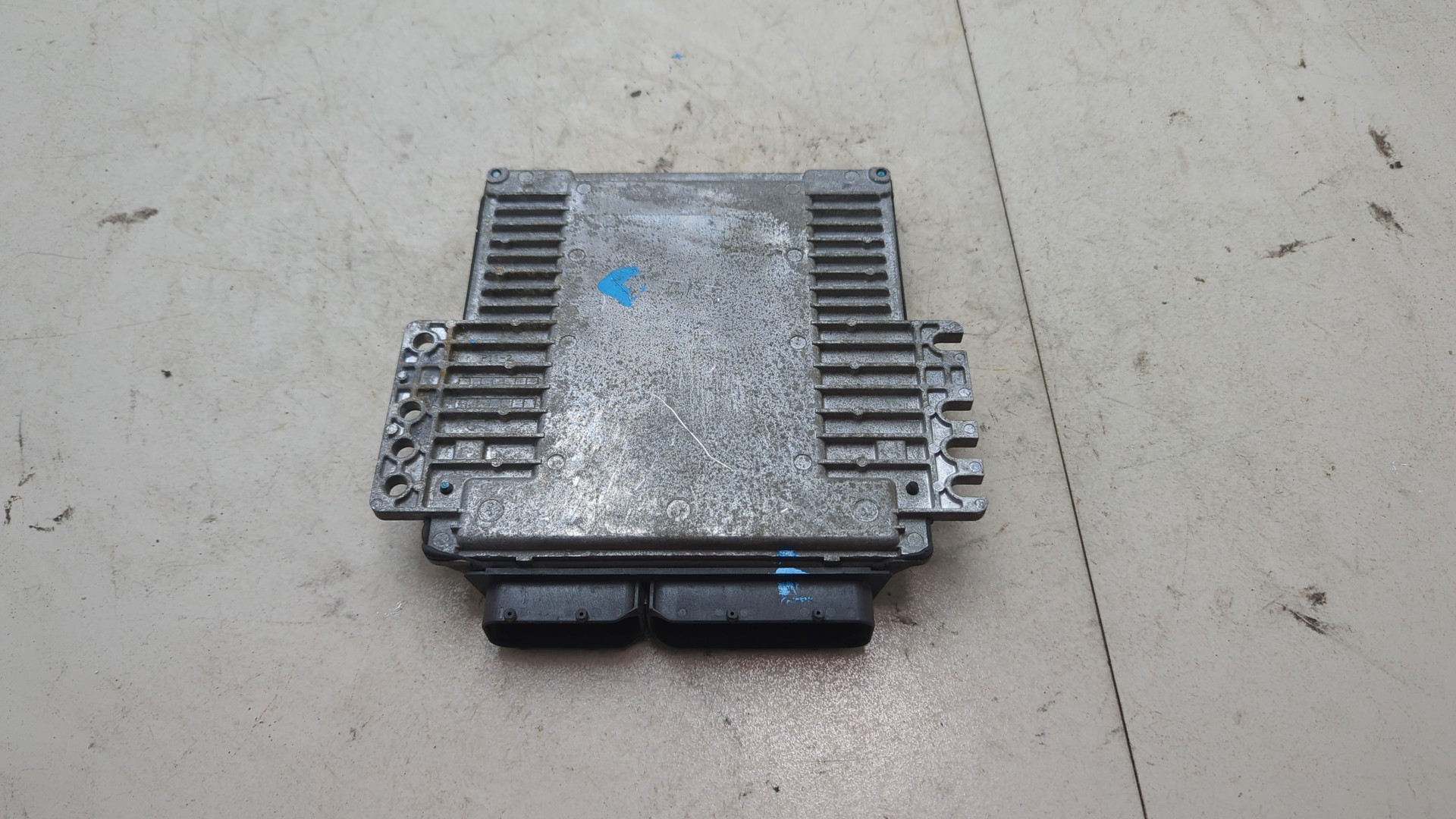 Блок управления двигателем