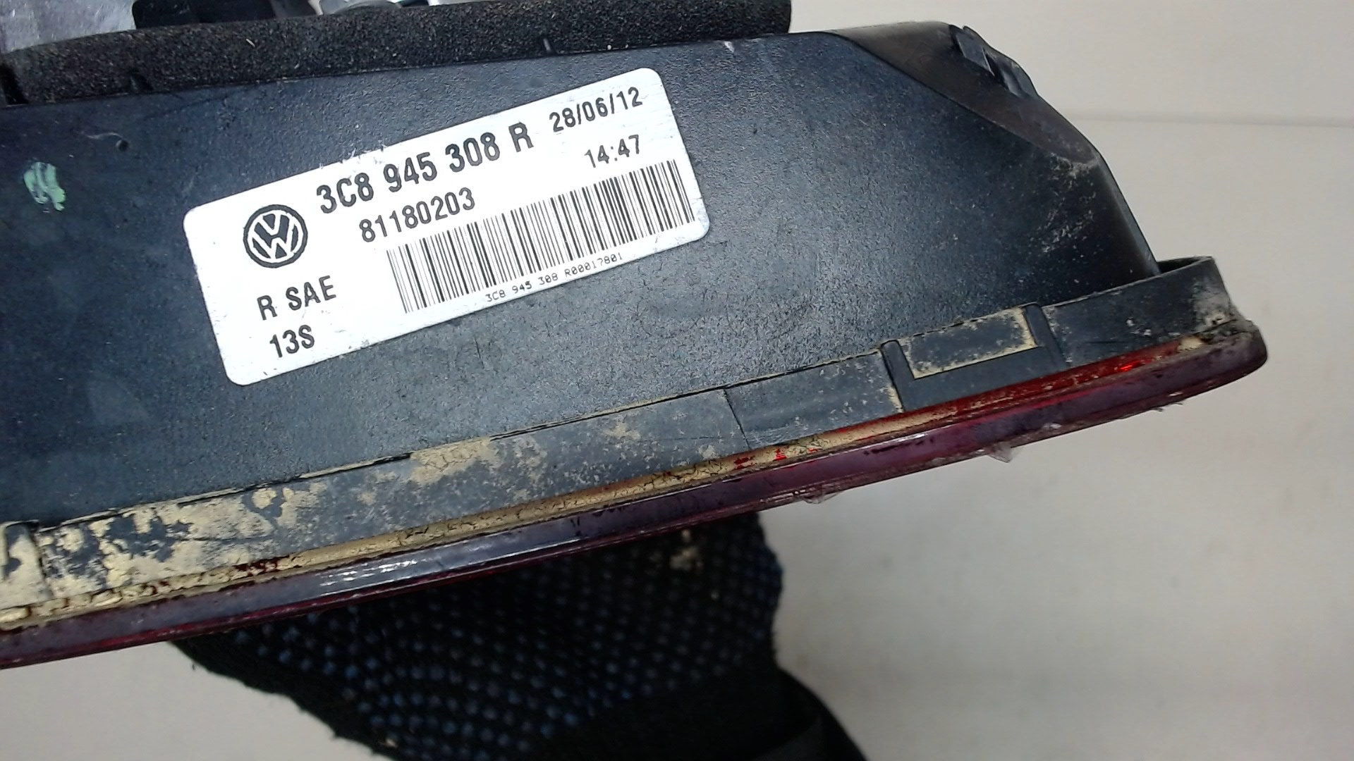 Фонарь задний внутренний правый