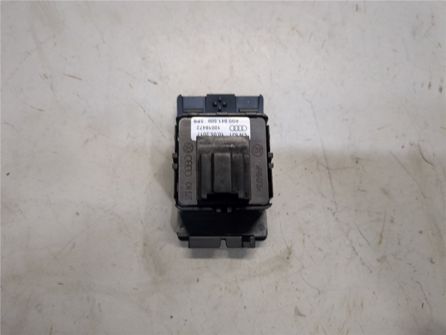 Кнопка аварийной остановки