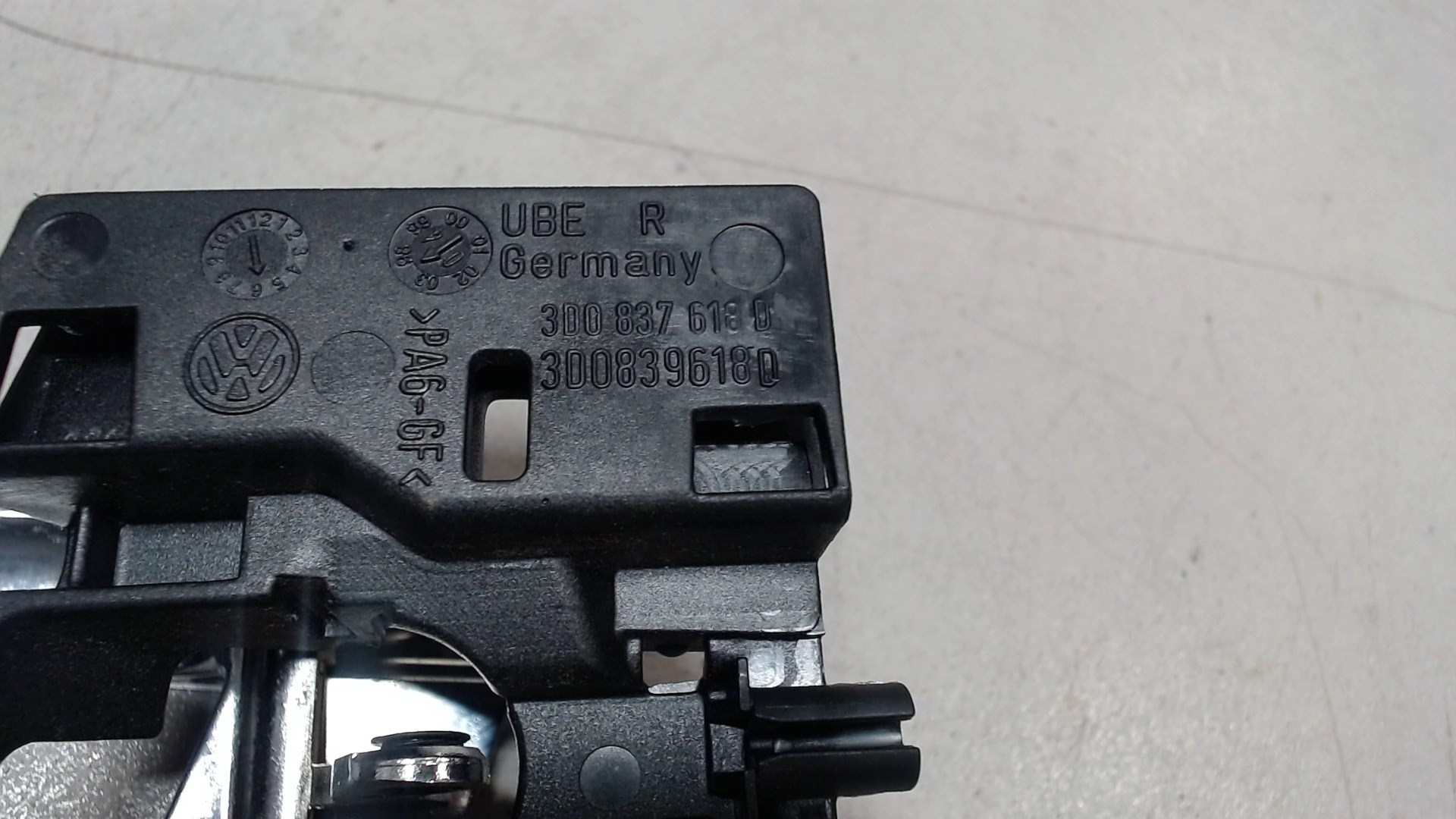 Ручка двери задней внутренняя правая