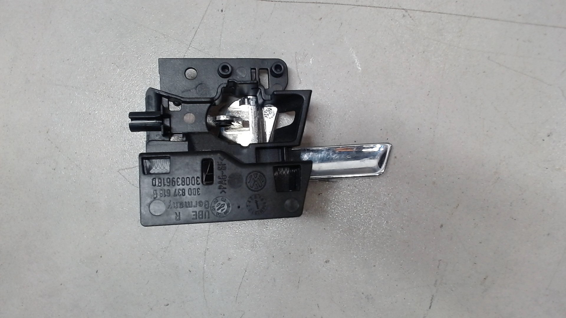 Ручка двери задней внутренняя правая