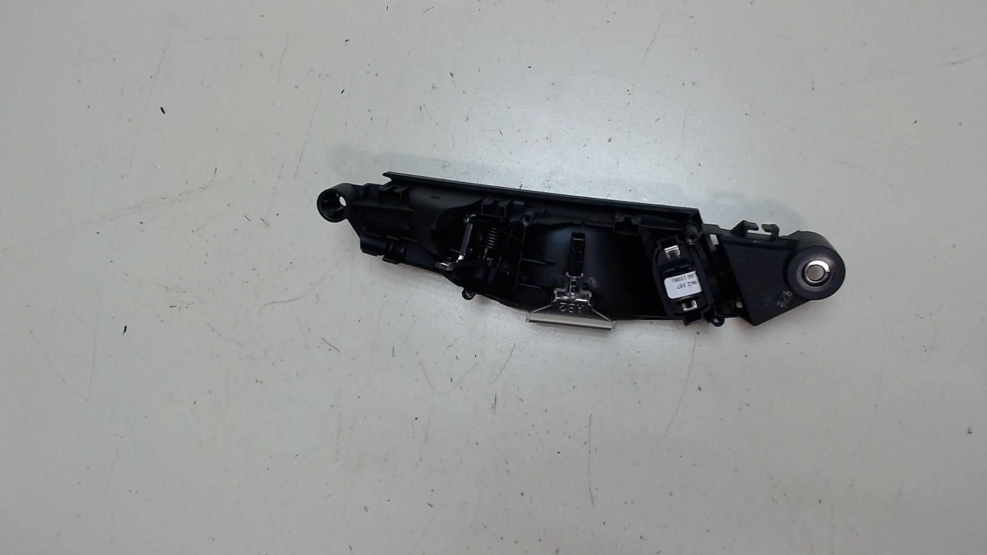 Ручка двери задней внутренняя левая