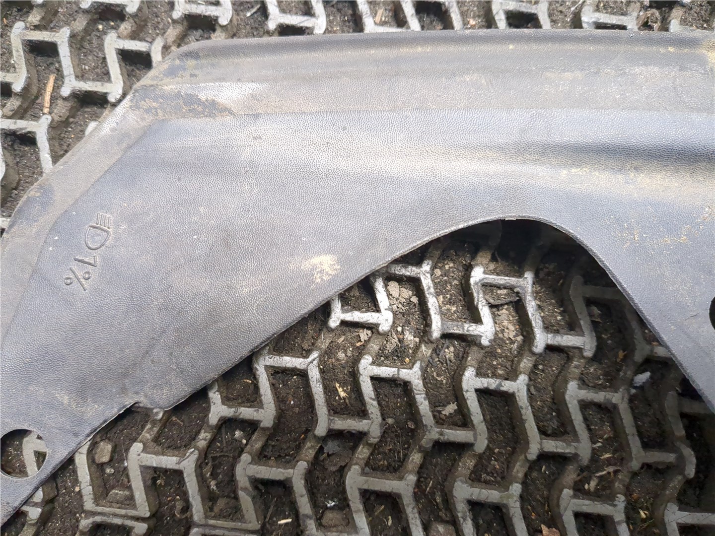 Решетка стеклоочистителей (Жабо)