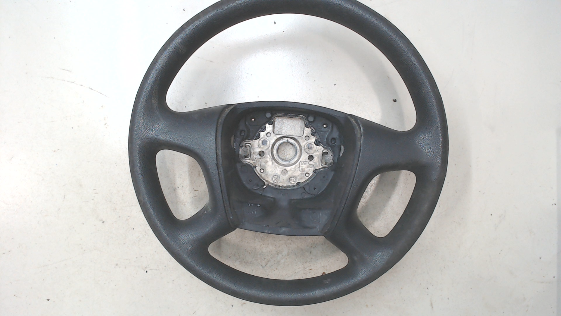 Рулевое колесо (руль)