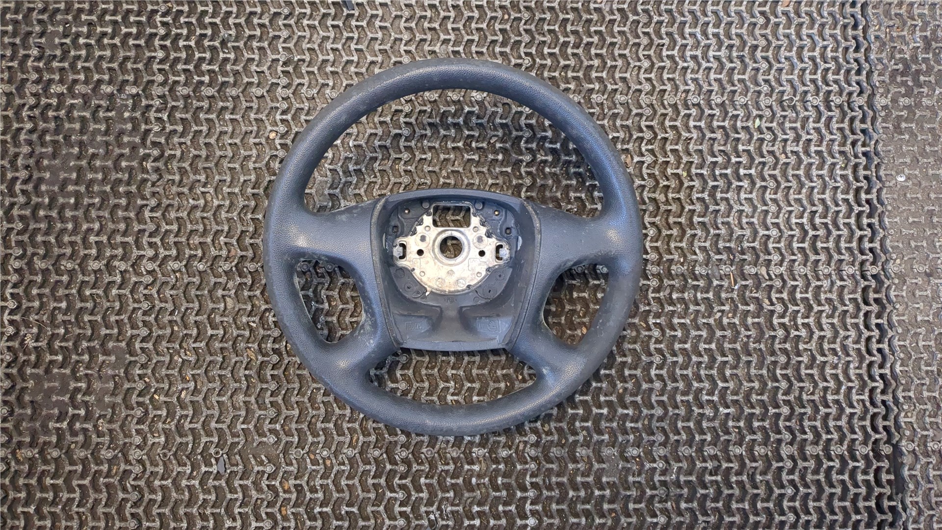 Рулевое колесо (руль)