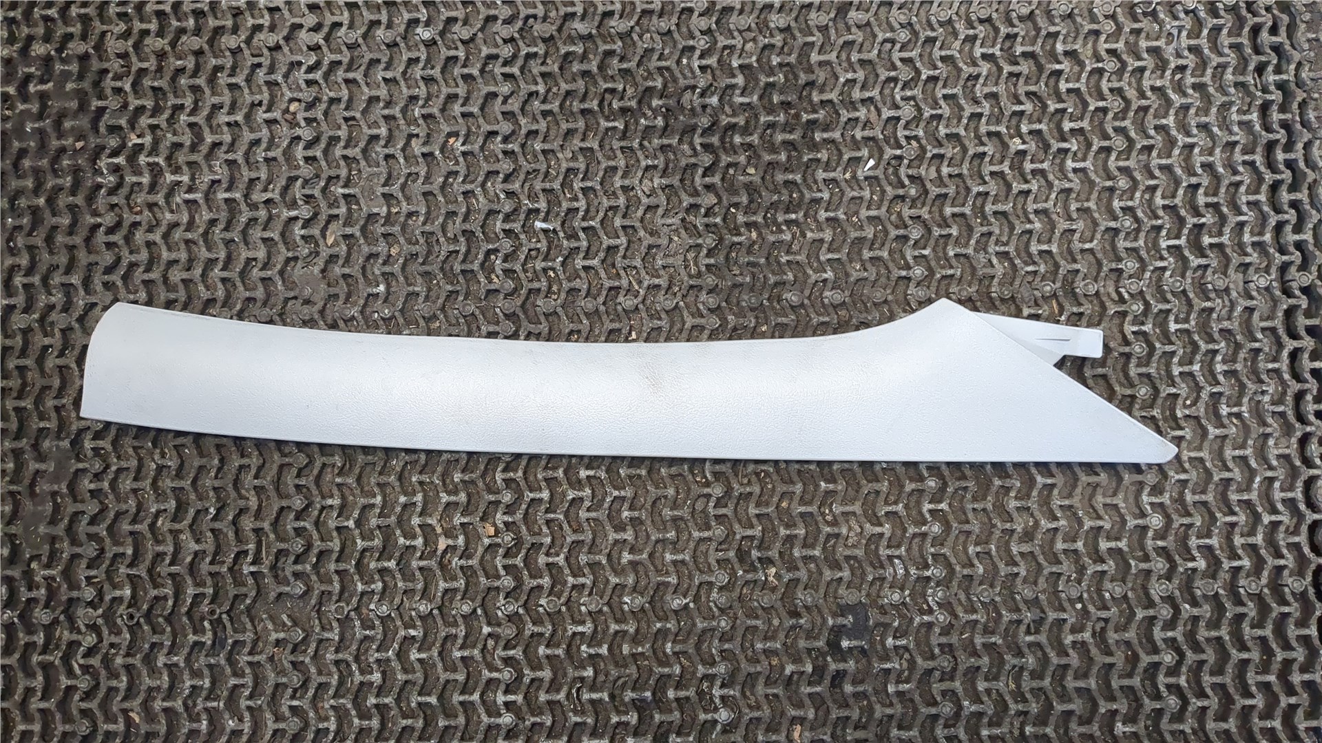 Обшивка стойки