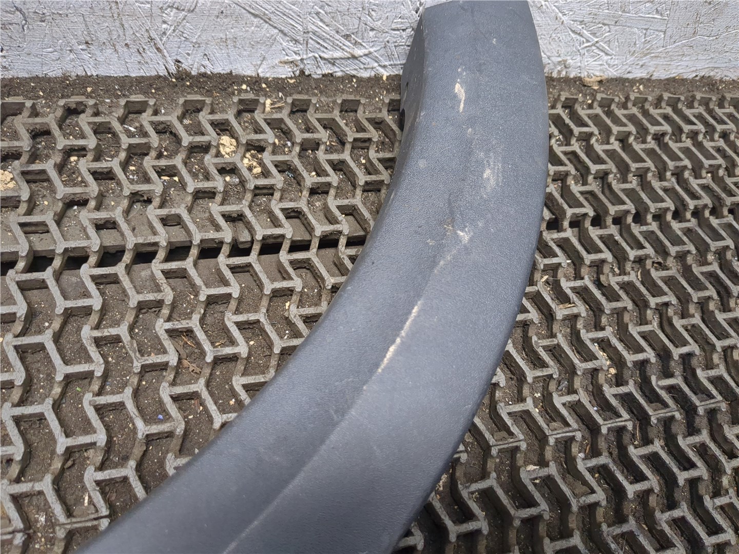 Накладка заднего крыла левого