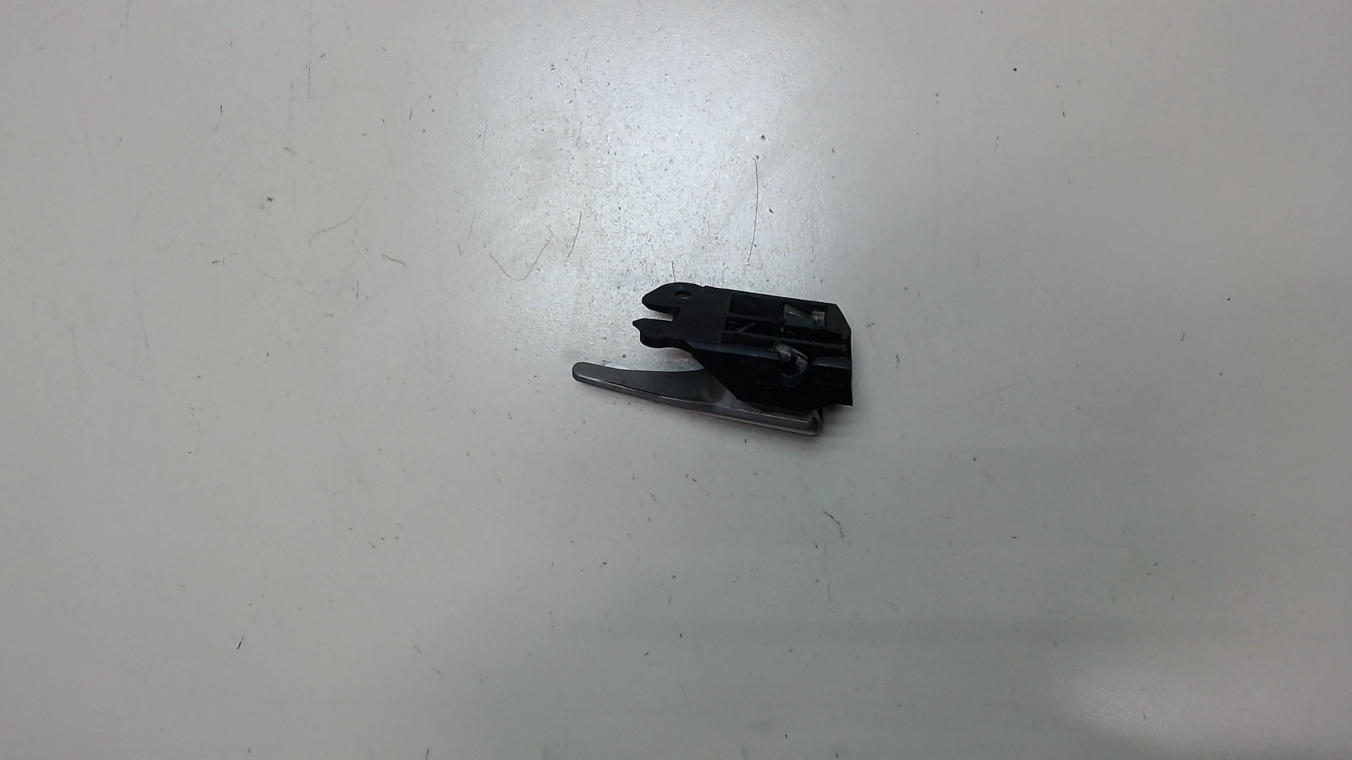 Ручка двери передней внутренняя правая