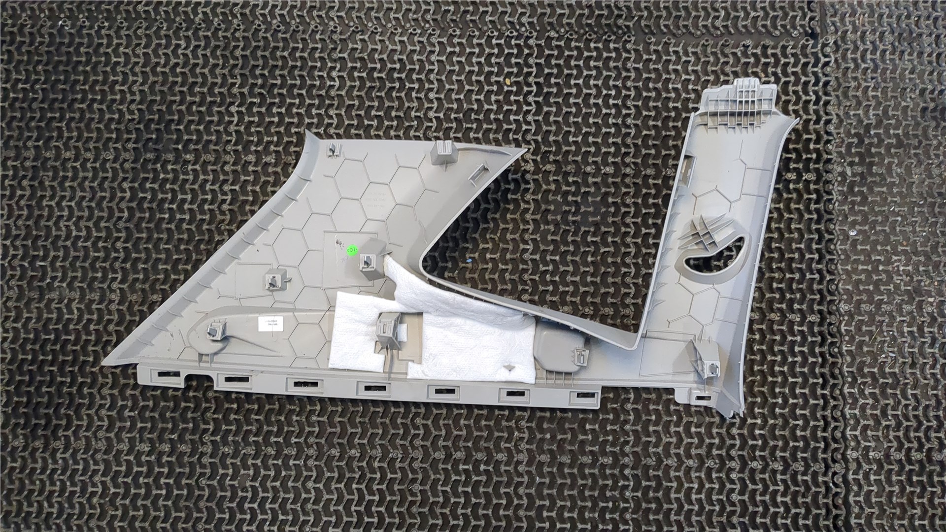 Обшивка стойки