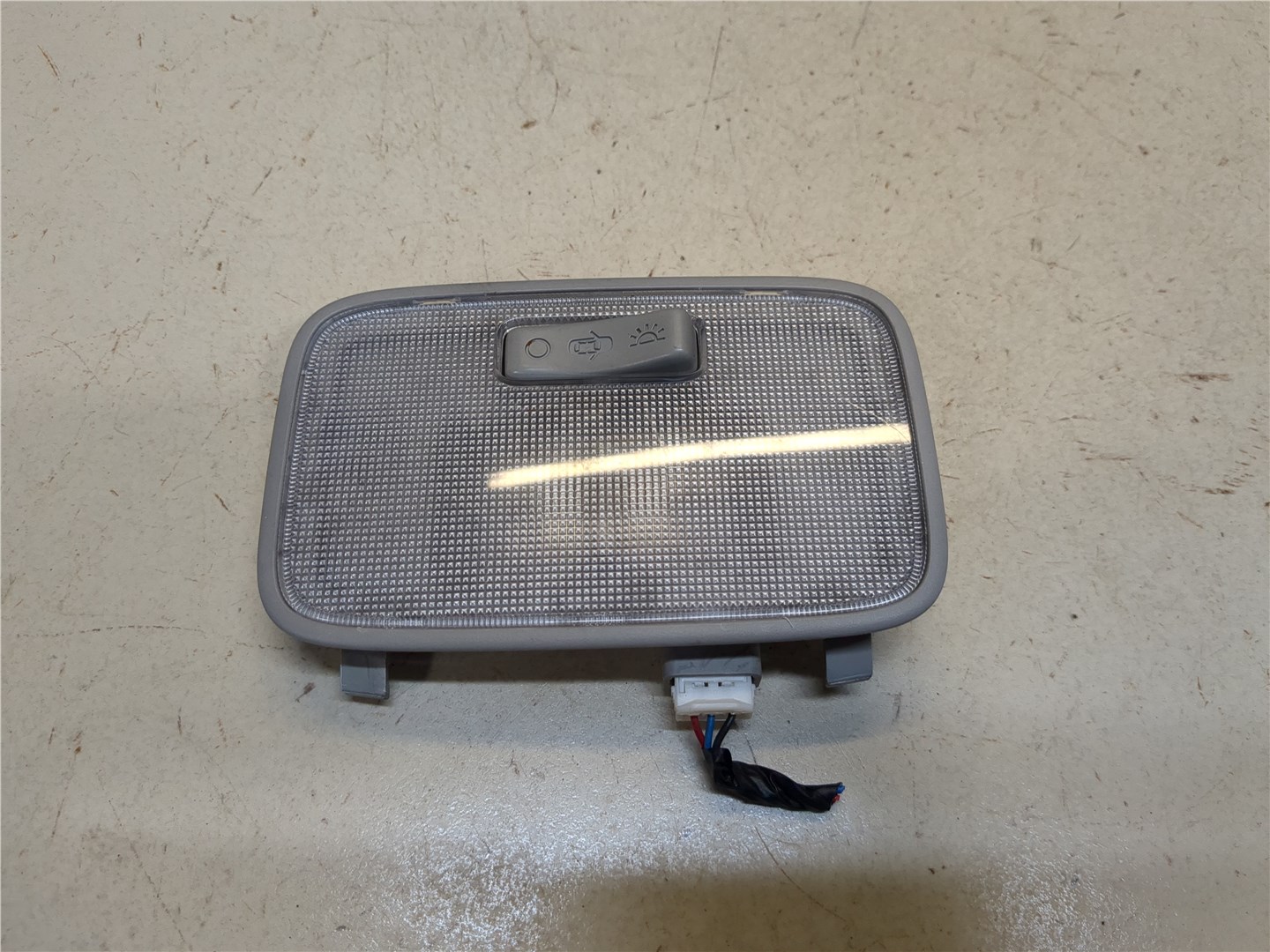 Плафон салонный