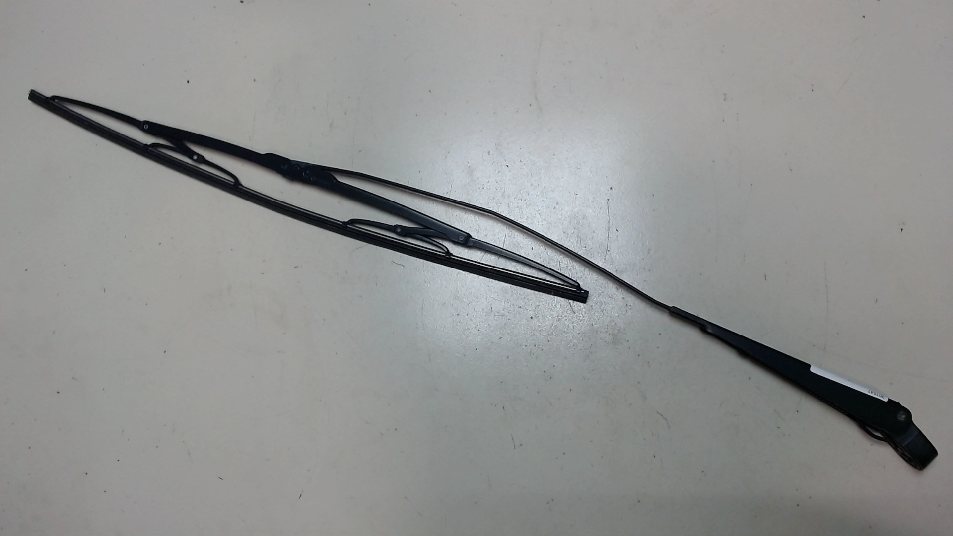 Поводок стеклоочистителя заднего