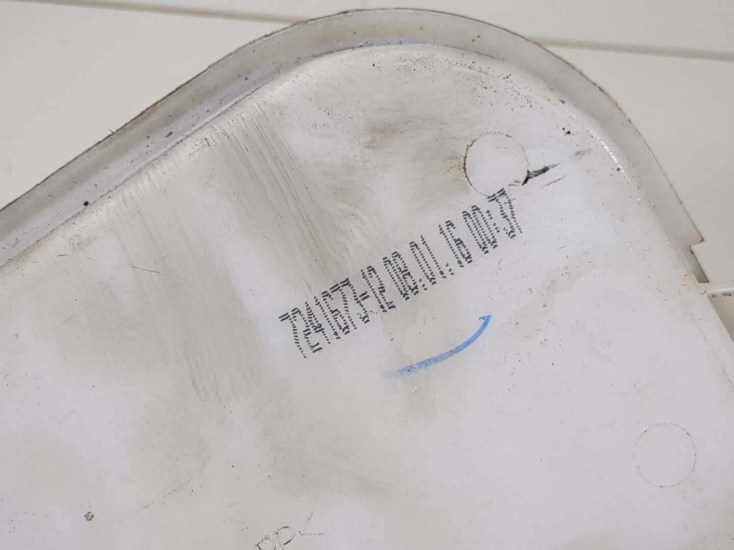 Бачок омывателя лобового стекла