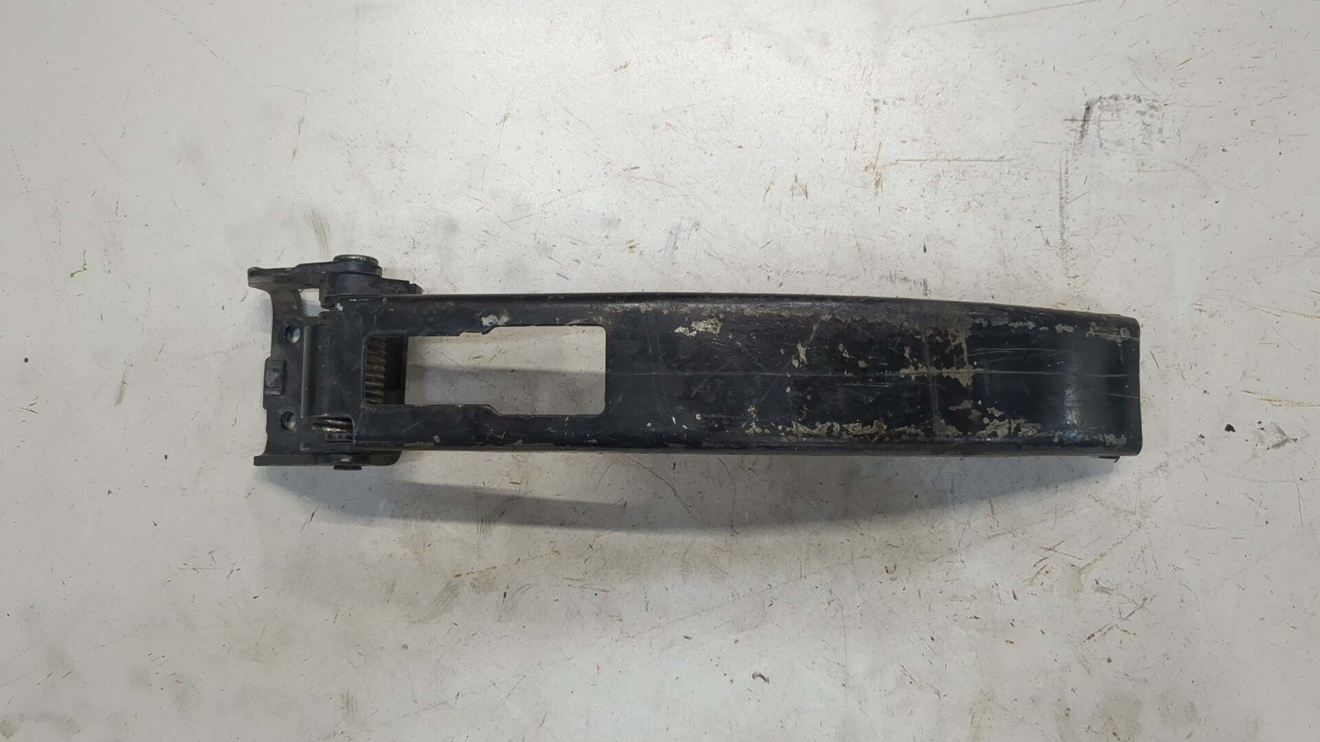 Ограничитель двери