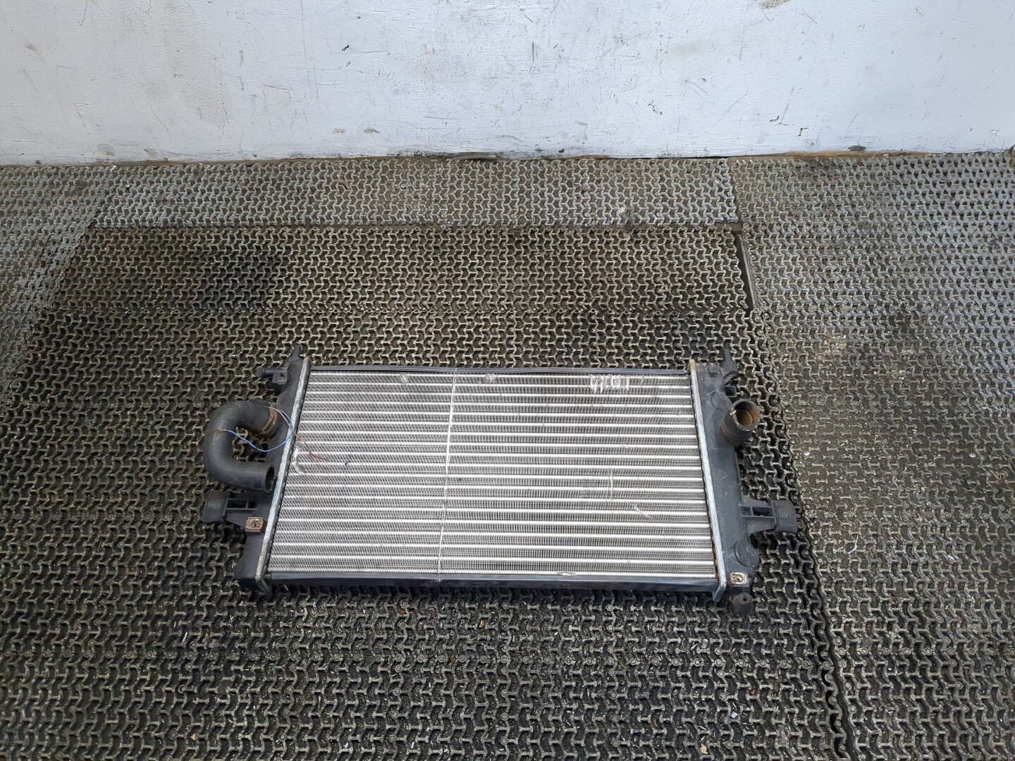 Радиатор охлаждения двигателя основной