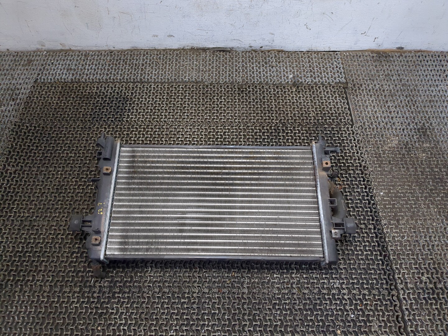 Радиатор охлаждения двигателя основной
