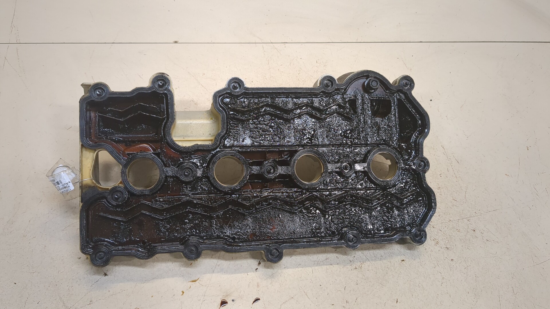 Крышка клапанная ГБЦ