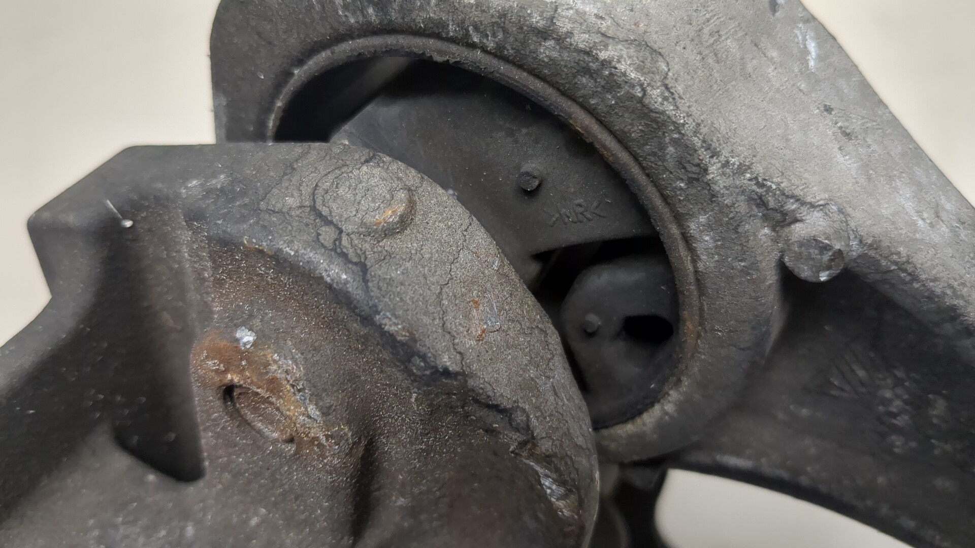 Опора двигателя