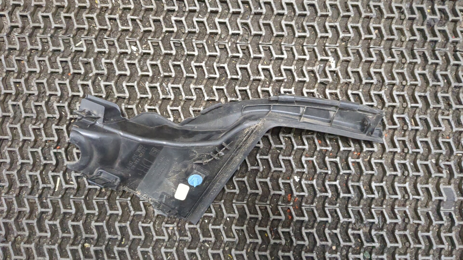 Решетка стеклоочистителей (Жабо)