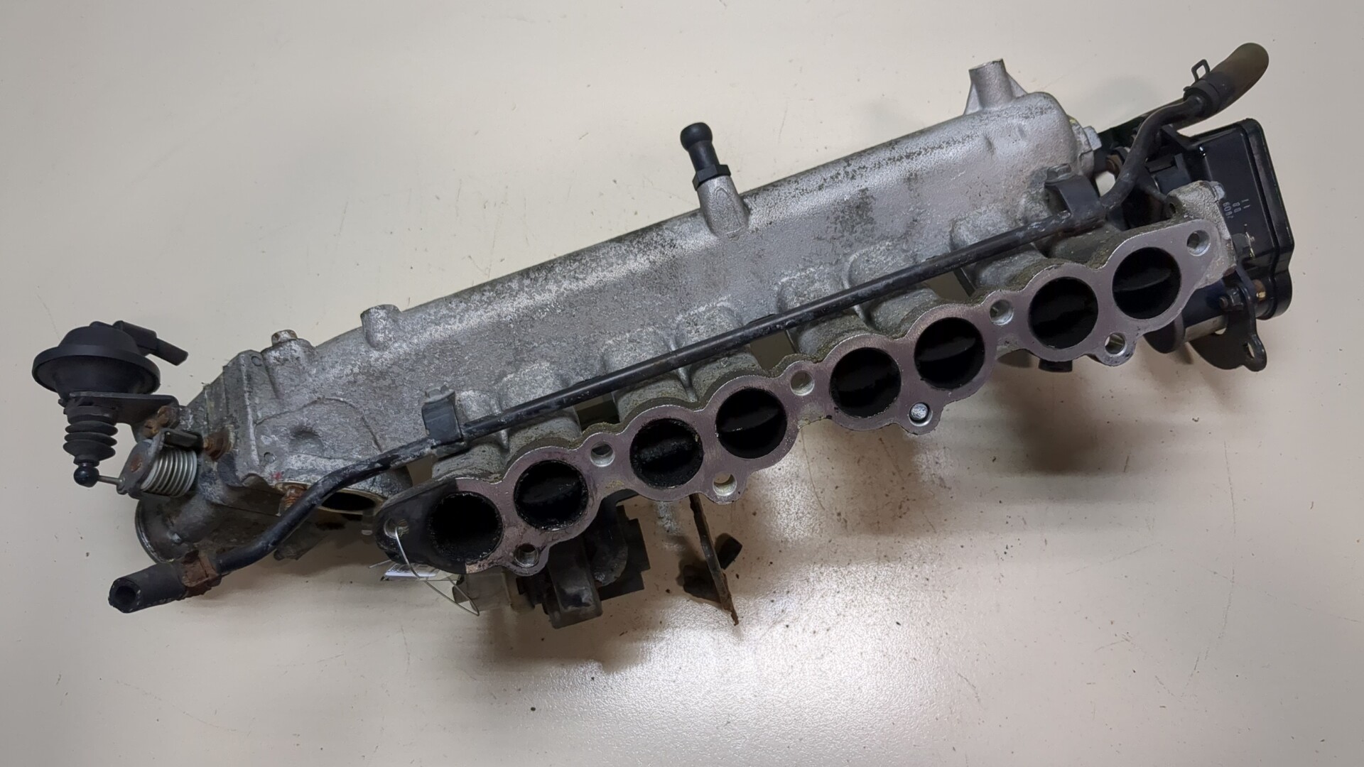 Коллектор впускной