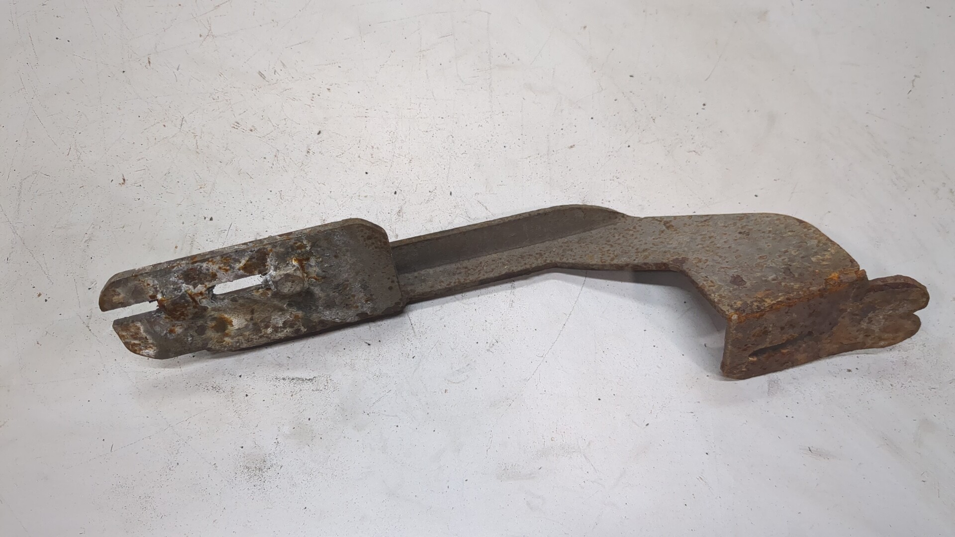 Кронштейн (сопут. товар)