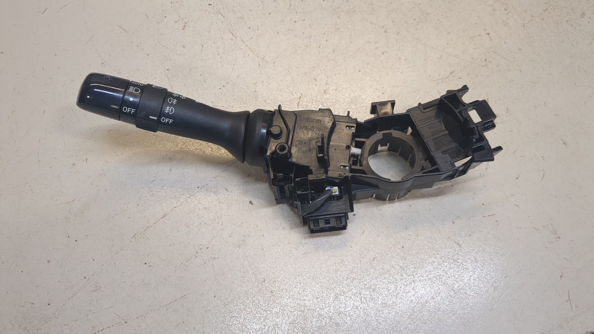 Переключатель поворотов подрулевой